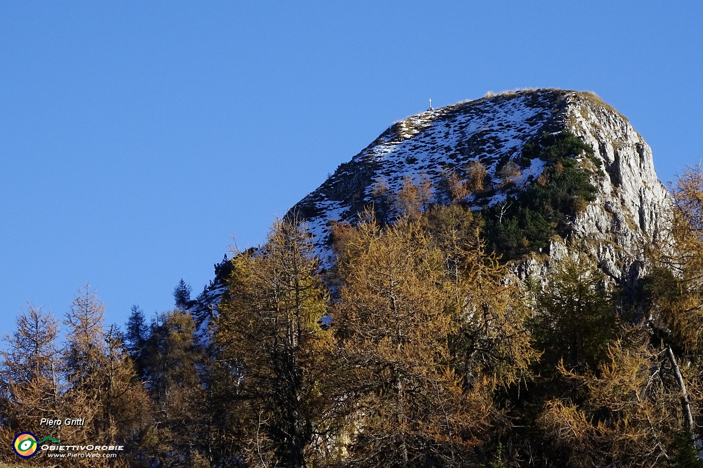 88 La ripida cimetta del Pizzo Badile appena salita.JPG